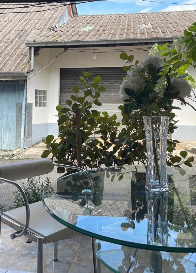 Rynn Hotel Trat Exterior foto