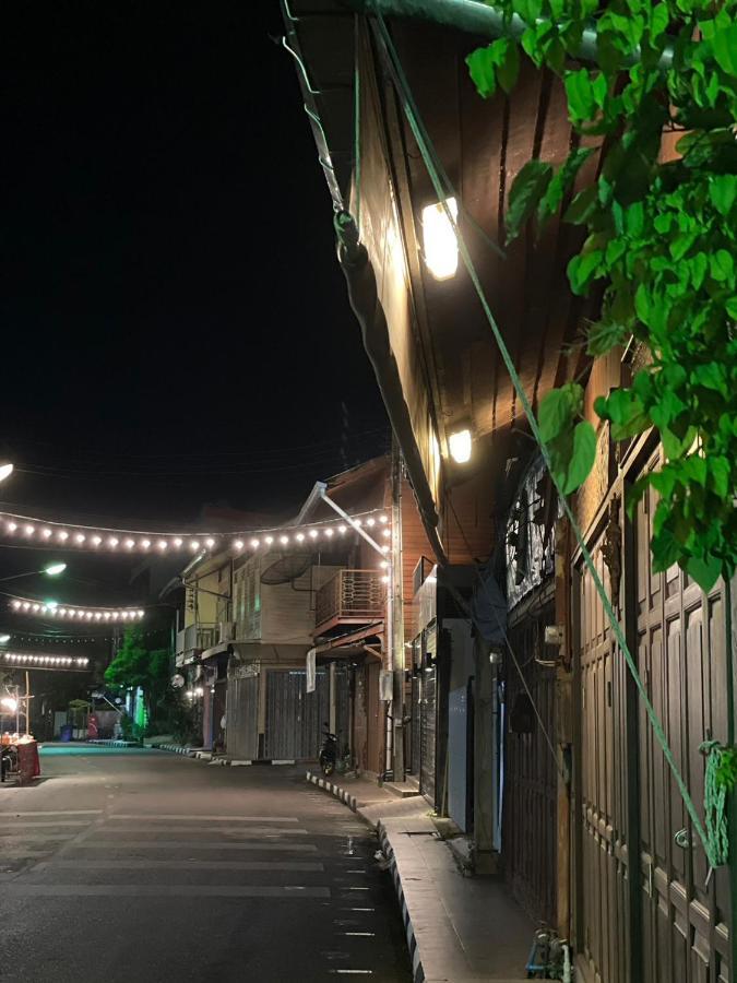 Rynn Hotel Trat Exterior foto